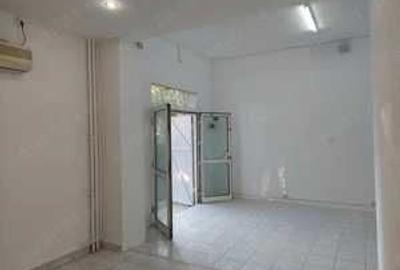 Spațiu comercial, de 35 mp, în Republicii - 1