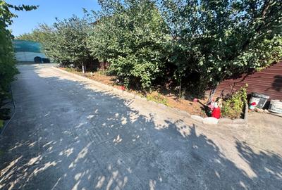 Casă cu 5 camere cu Canalizare în Sud