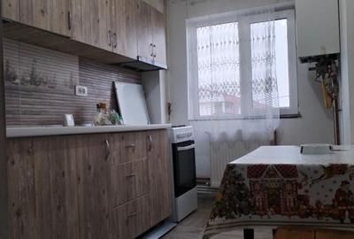 Apartament cu 2 camere decomandat, mobilat în Nord
