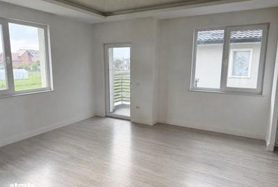 Casă cu 4 camere cu Teren 207 Mp în Central