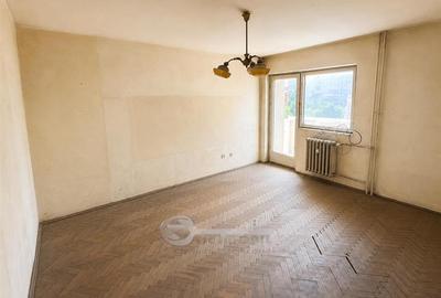 Apartament cu 2 camere decomandat în Bd. Independenței