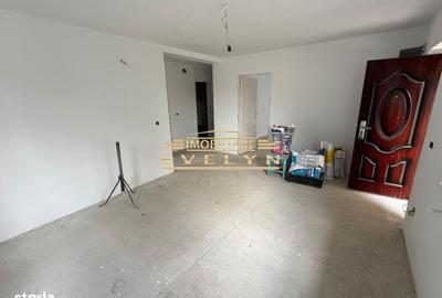 Casă cu 3 camere decomandat în Central