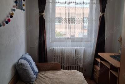 Apartament cu 2 camere decomandat în Buziașului