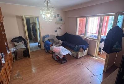 Apartament cu 3 camere în Uiești - 1