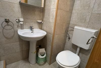 Apartament cu 3 camere decomandat în Câmpina