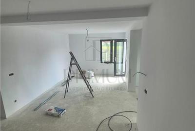 Duplex cu 4 camere cu Canalizare în Urseni - 8