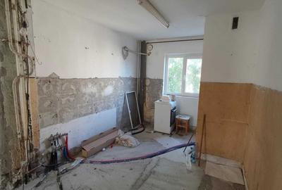 Apartament cu 3 camere decomandat în Alfa - 3