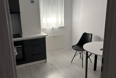 Apartament cu 2 camere decomandat în Central - 1
