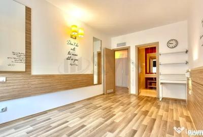 Apartament cu 3 camere decomandat în Vitan