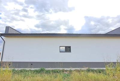 Casă cu 2 camere cu Teren 500 Mp în Central