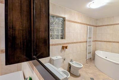 Proprietate specială, de 832 mp, în 13 Septembrie - 29