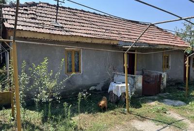 Casă cu 4 camere în Poiana