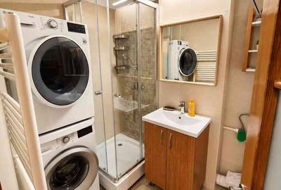 Apartament cu 3 camere decomandat în Drumul Taberei
