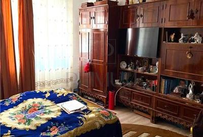 Apartament cu 3 camere decomandat în Lipovei - 3