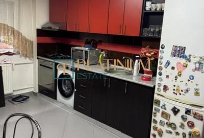 Apartament cu 2 camere semidecomandat, mobilat în Complex Studențesc