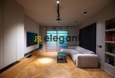 Apartament cu 4 camere decomandat, mobilat în Central
