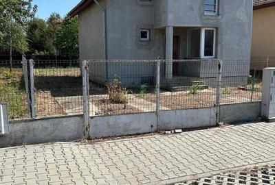 Casă cu 3 camere cu Teren 374 Mp în Băneasa