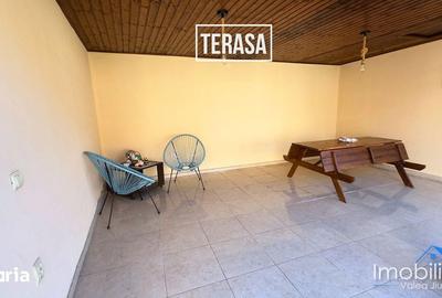 Casă cu 4 camere cu Teren 2700 Mp în Central - 6