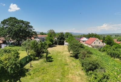 Teren de 1251 mp, în Rotbav - 6
