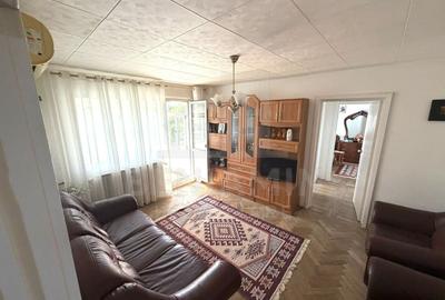 Apartament cu 2 camere semidecomandat, mobilat în Brazda lui Novac