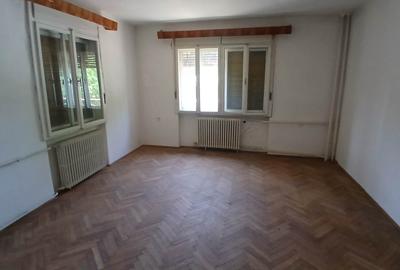 Casă individuală cu 5 camere cu Teren 360 Mp în Vest - 4