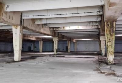 Spațiu comercial, de 1,450 mp, în Central - 4