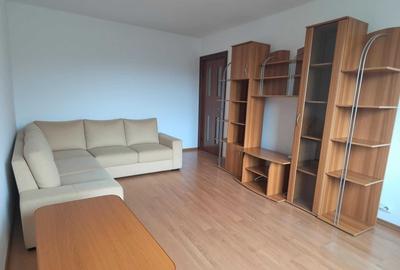 Apartament cu 3 camere decomandat în Eroii Revoluției