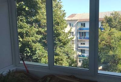 Apartament cu 3 camere decomandat în Decebal - 6