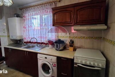 Casă cu 5 camere cu Teren 550 Mp în Tărtășești