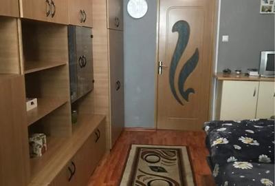 Garsonieră decomandată în Cișmigiu