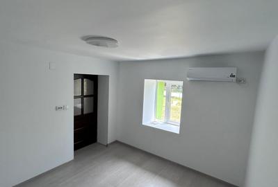 Casă cu 3 camere cu Canalizare în Cerchezu - 6