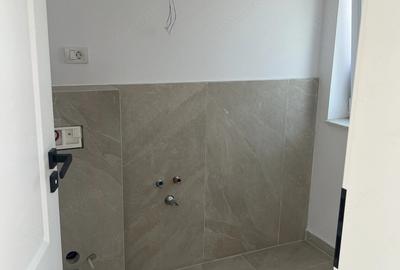 Casă cu Teren 256 Mp în Central