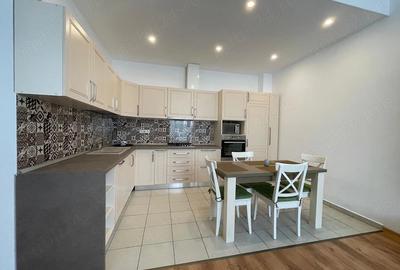 Apartament cu 2 camere decomandat, mobilat în Soarelui