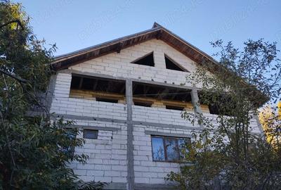 Casă cu 5 camere în Păușești - 7