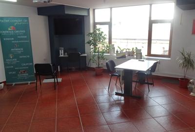 Spațiu comercial, de 73 mp, în Decebal - 1