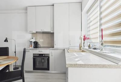 Apartament cu 2 camere decomandat în Sânpetru