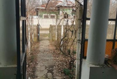 Casă cu 5 camere cu Teren 2002 Mp în Leu - 8