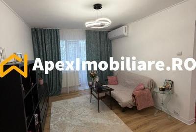 Apartament cu 3 camere semidecomandat în Berceni