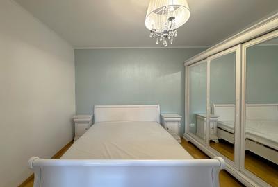 Apartament cu 3 camere semidecomandat în Central - 3