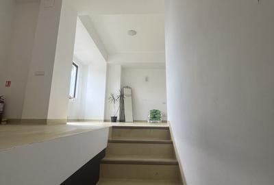 Apartament cu 5 camere în Vitan