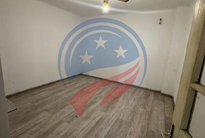 Casă cu 3 camere cu Teren 417 Mp în Brestei