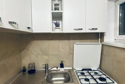 Apartament cu 2 camere nedecomandat, mobilat în Exterior Est