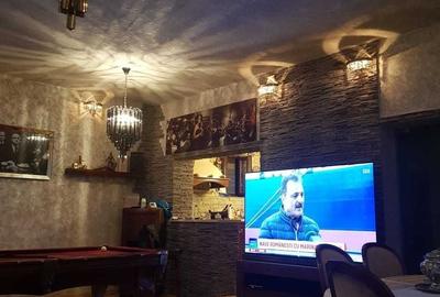 Casă cu 4 camere în Central