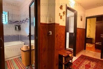Apartament cu 3 camere decomandat în Astra