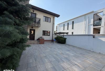 Casă cu 5 camere cu Teren 355 Mp în Central