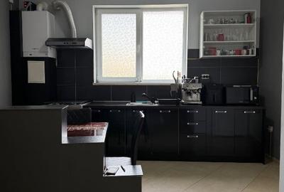 Casă cu 6 camere cu Teren 606 Mp în Central