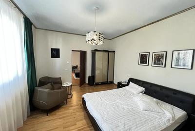 Apartament cu 2 camere nedecomandat în Centrul Istoric