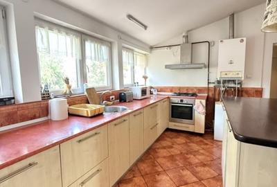Apartament cu 3 camere decomandat, mobilat în Bălcescu - 2
