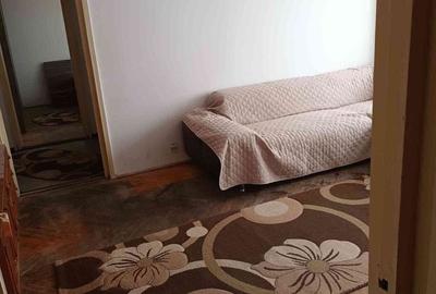 Apartament cu 2 camere semidecomandat în Mioriței