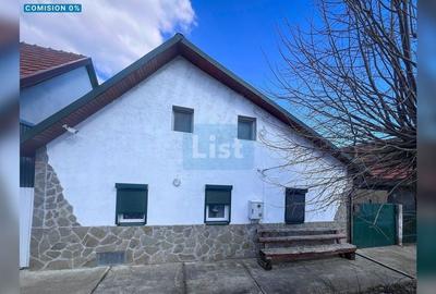Casă cu 4 camere cu Teren 686 Mp în Gărâna - 1